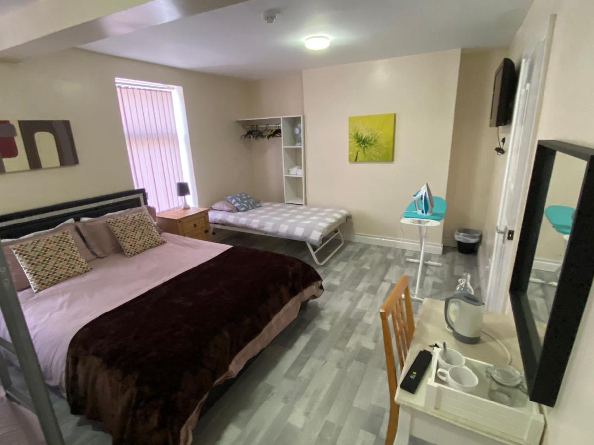 Olive Lodge Blackpool Bagian luar foto